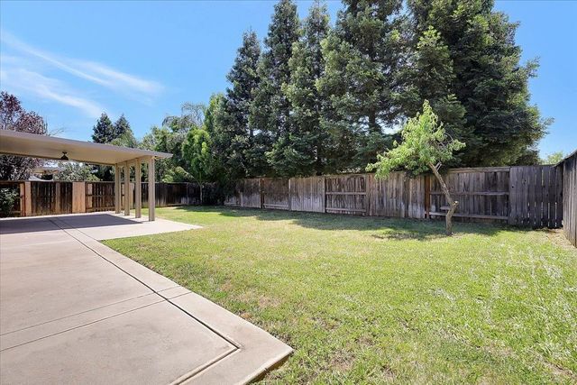 1254 Jewelflower St, Plumas Lake, CA 95961