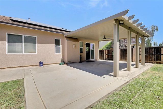 1254 Jewelflower St, Plumas Lake, CA 95961