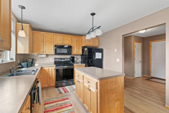 1493 Connecticut Drive SE, Lonsdale, MN 55046