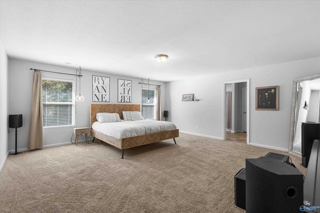 220 Sedgewick Drive, Owens Cross Roads, AL 35763