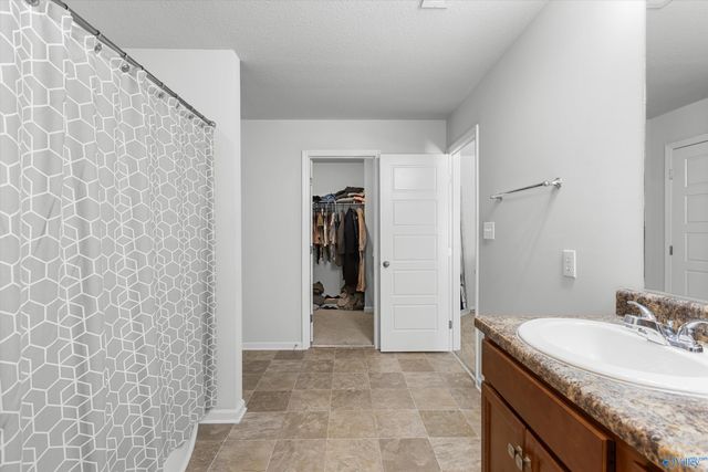 220 Sedgewick Drive, Owens Cross Roads, AL 35763