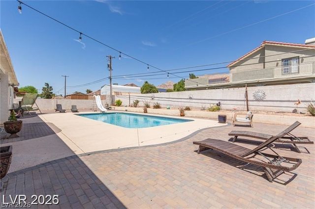 60 North Fogg Street, Las Vegas, NV 89110