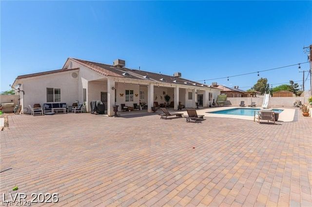 60 North Fogg Street, Las Vegas, NV 89110