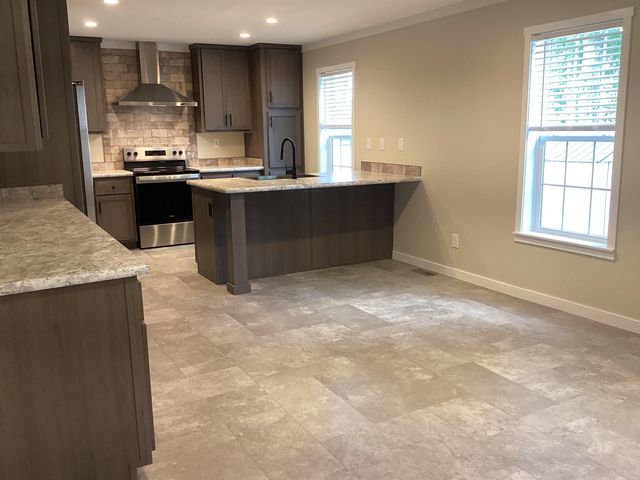 5 Garden Way, Troy, NH 03465
