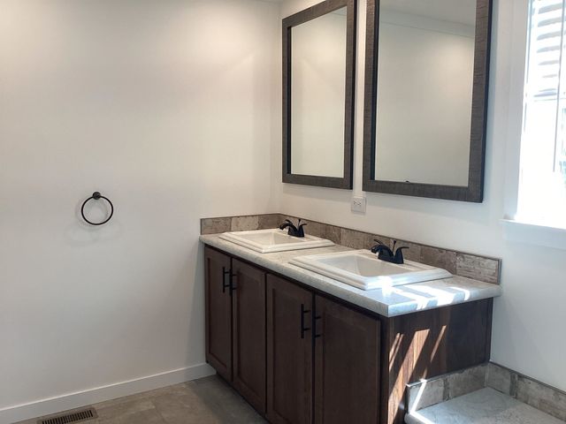 5 Garden Way, Troy, NH 03465