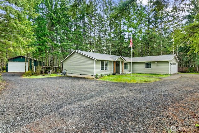 70 E Capital Peak Drive, Shelton, WA 98584