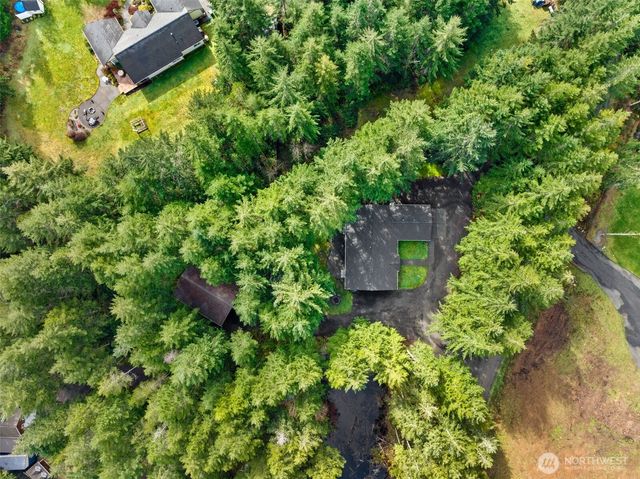 70 E Capital Peak Drive, Shelton, WA 98584