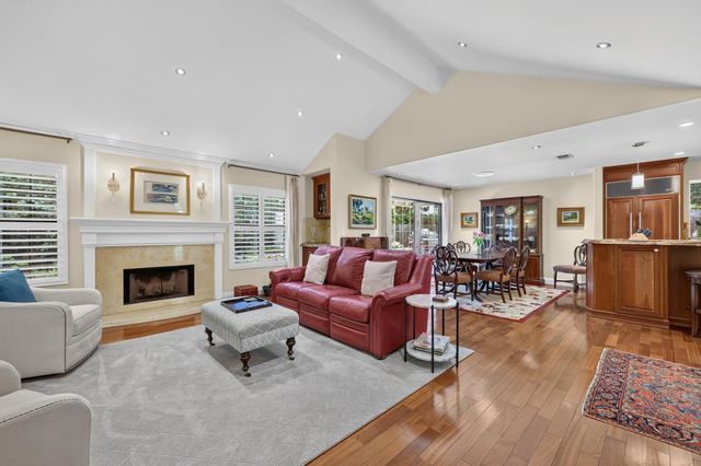 1073 Harrington Way, Carmichael, CA 95608