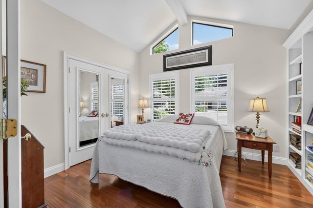 1073 Harrington Way, Carmichael, CA 95608