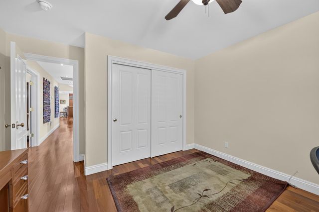 1073 Harrington Way, Carmichael, CA 95608