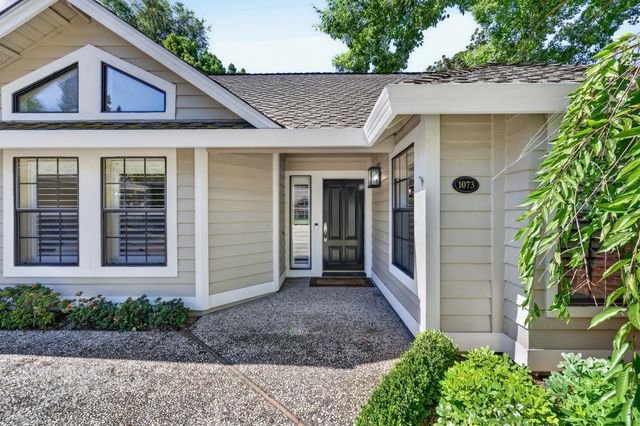1073 Harrington Way, Carmichael, CA 95608