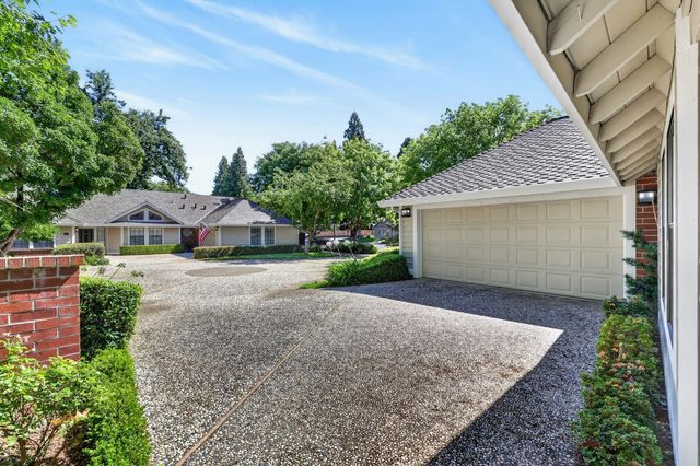 1073 Harrington Way, Carmichael, CA 95608