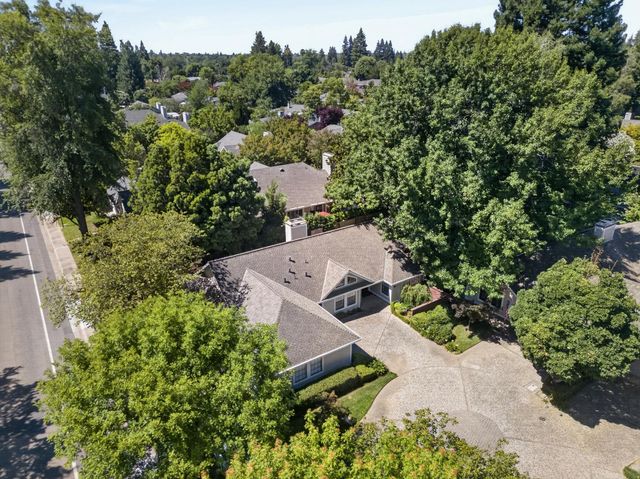 1073 Harrington Way, Carmichael, CA 95608