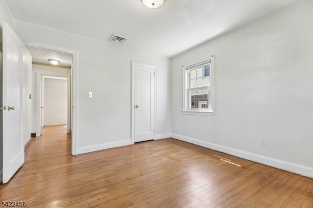 59 Pershing Rd, Clifton City, NJ 07013