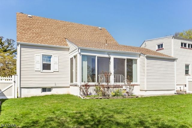 59 Pershing Rd, Clifton City, NJ 07013