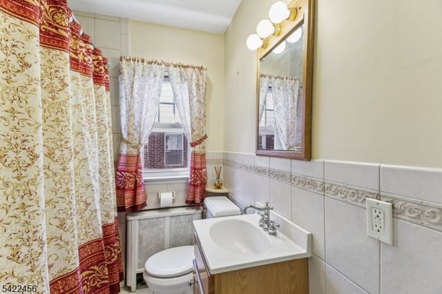 59 Pershing Rd, Clifton City, NJ 07013