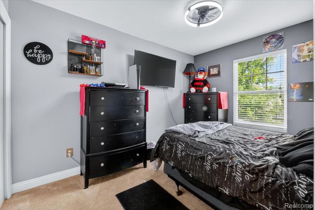 15934 Athens Avenue, Clinton Charter Township, MI 48035