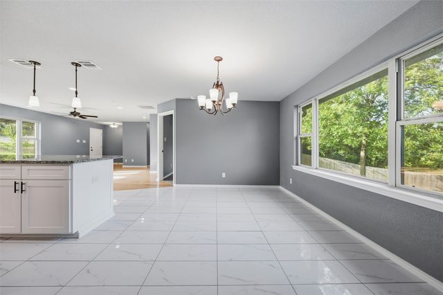 3824 S Timberline Drive, Fort Worth, TX 76119