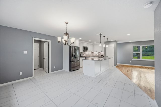 3824 S Timberline Drive, Fort Worth, TX 76119
