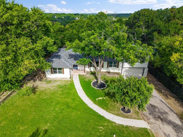 3824 S Timberline Drive, Fort Worth, TX 76119