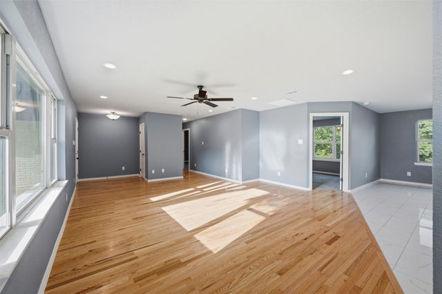 3824 S Timberline Drive, Fort Worth, TX 76119
