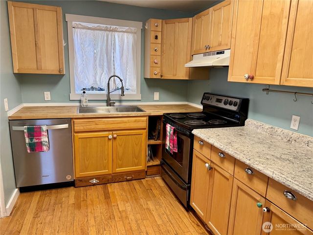 5005 N 30th Street, Tacoma, WA 98407