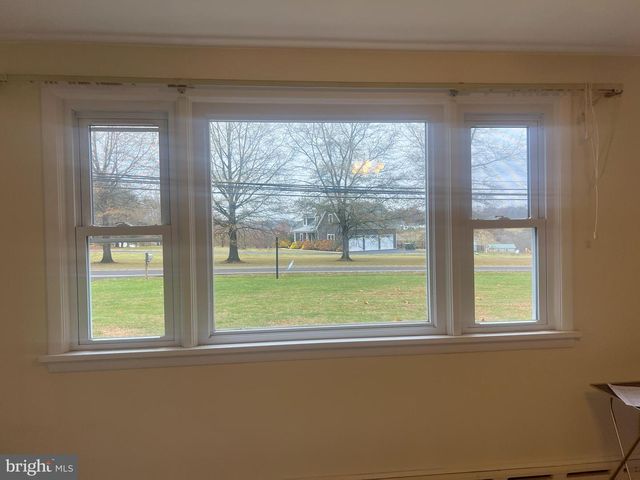 3183 BEDMINSTER RD, Ottsville, PA 18942