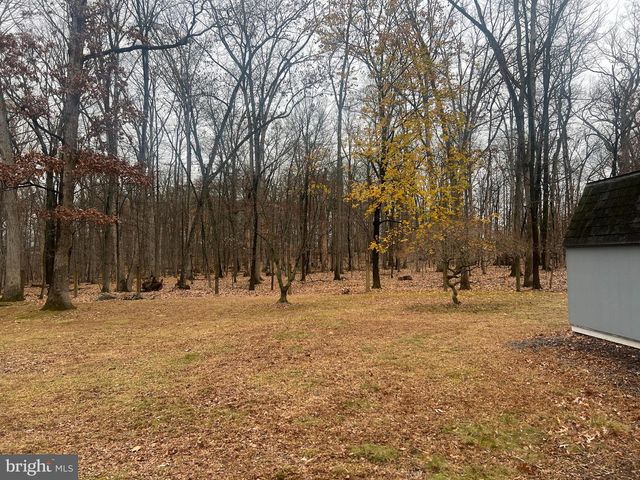 3183 BEDMINSTER RD, Ottsville, PA 18942