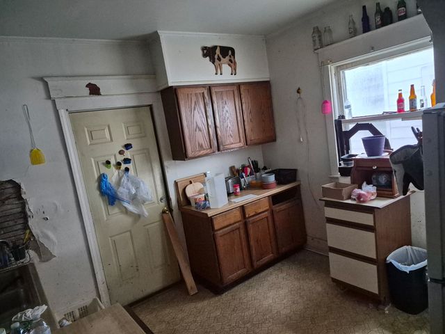 1027 Ridge Avenue, Rockford, IL 61103