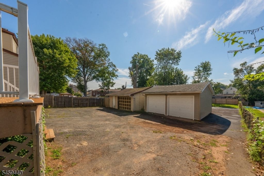 136 Elm St 2, Elizabeth City, NJ 07208 — photo 3
