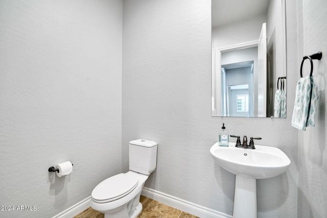 9378 W Via Montoya Drive, Peoria, AZ 85383