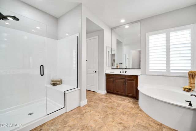 9378 W Via Montoya Drive, Peoria, AZ 85383