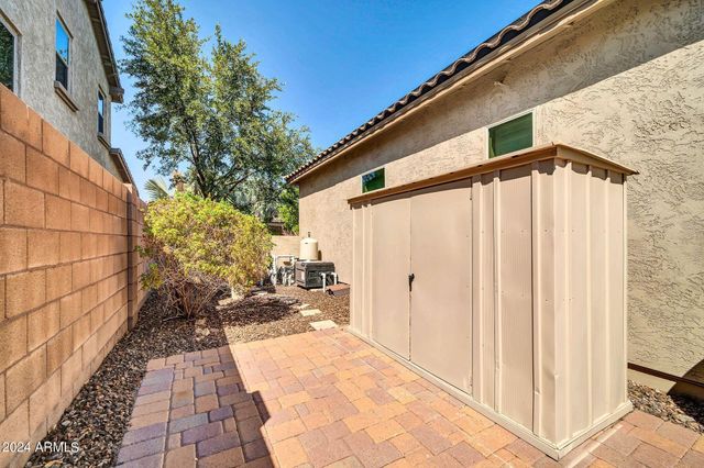 9378 W Via Montoya Drive, Peoria, AZ 85383