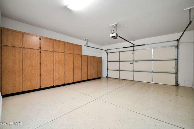 9378 W Via Montoya Drive, Peoria, AZ 85383