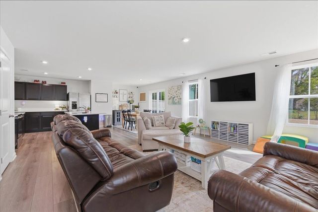 11 Davis Grove Lane, Piedmont, SC 29673