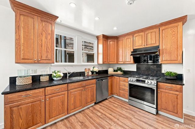 416 Peninsula Avenue, San Francisco, CA 94134