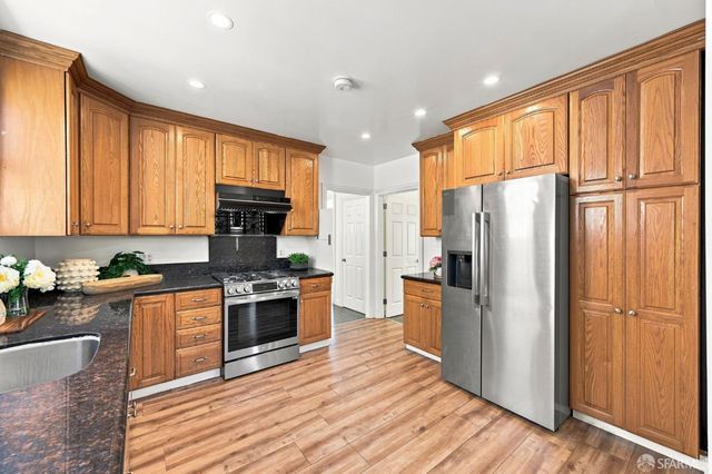 416 Peninsula Avenue, San Francisco, CA 94134