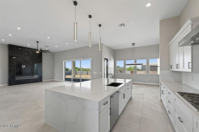 1483 W PASO NUEVO Drive, Phoenix, AZ 85086