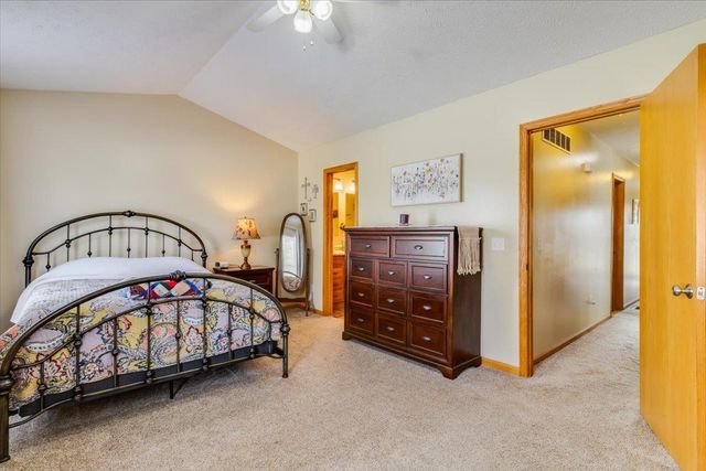 1327 Sierra Dr, Salina, KS 67401