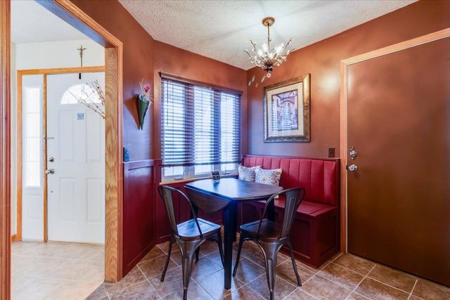 1327 Sierra Dr, Salina, KS 67401