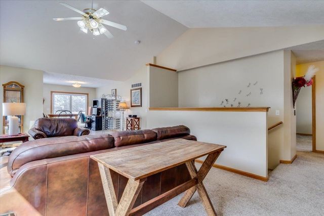 1327 Sierra Dr, Salina, KS 67401
