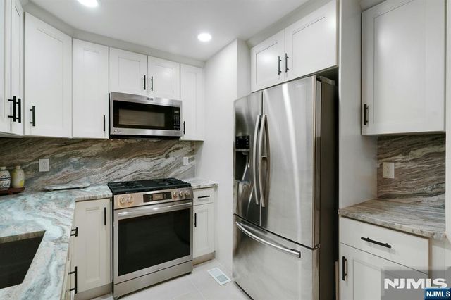 20 S Midland Avenue J3, Kearny, NJ 07032