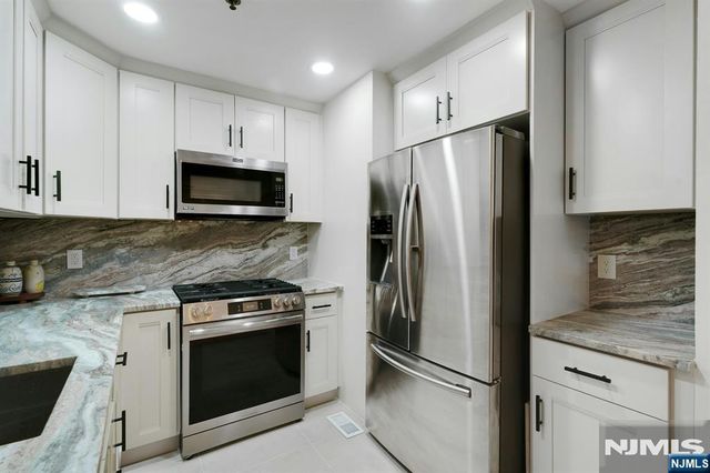 20 S Midland Avenue J3, Kearny, NJ 07032
