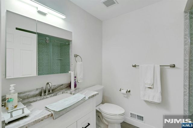 20 S Midland Avenue J3, Kearny, NJ 07032