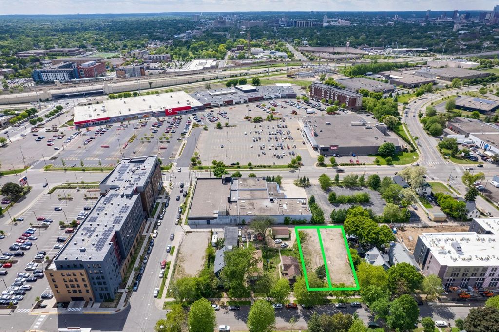 2828 & 2824 27th Avenue S, Minneapolis, MN 55406