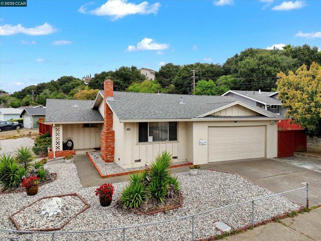 1200 Loyola Way, Vallejo, CA 94589