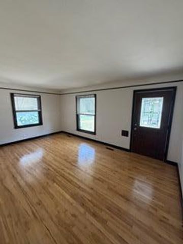 4558 Vincent Avenue N, Minneapolis, MN 55412