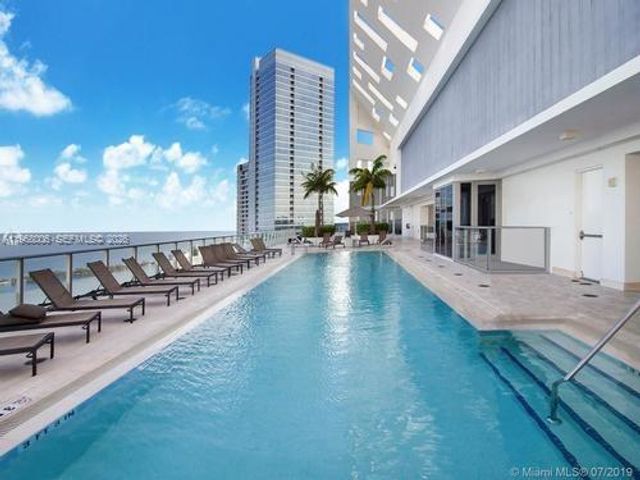 1300 Brickell Bay Dr 2412, Miami, FL 33131
