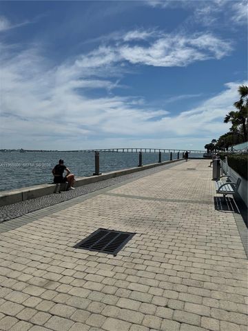 1300 Brickell Bay Dr 2412, Miami, FL 33131