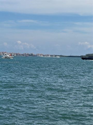 1300 Brickell Bay Dr 2412, Miami, FL 33131